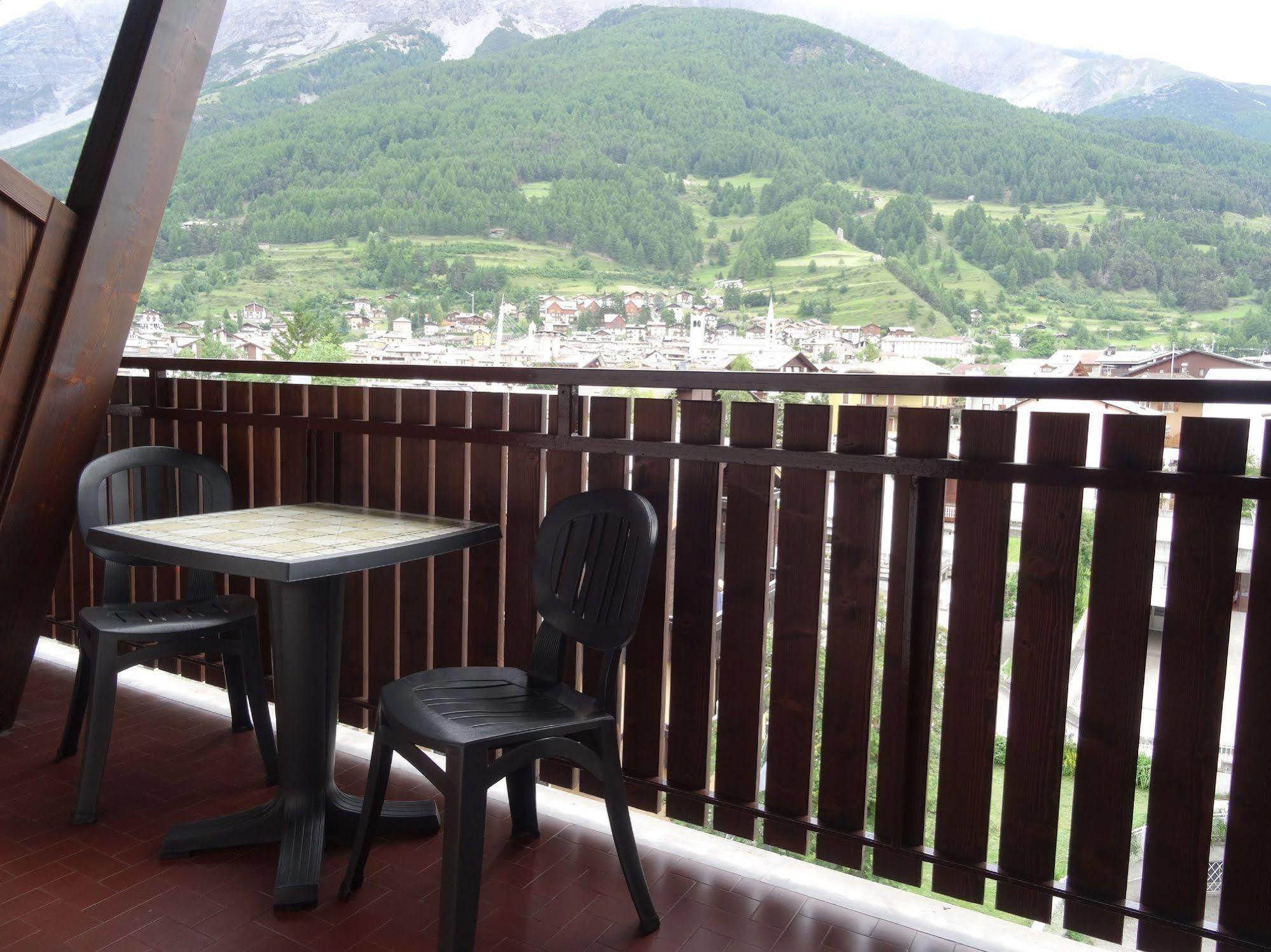 Hotel Larice Bianco Bormio Exteriör bild